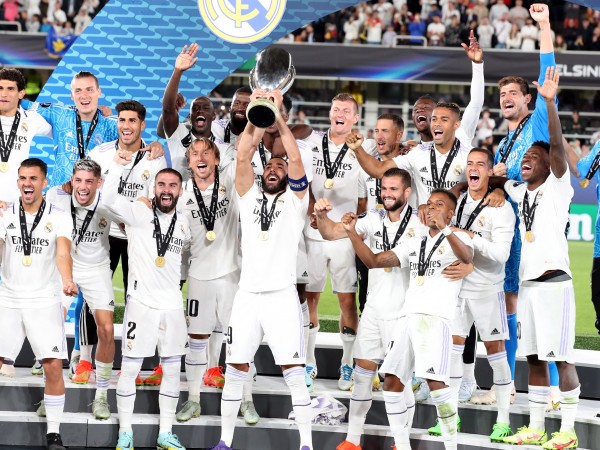 Реал Мадрид спечели Суперкупата на Европа, след като надигра победителя