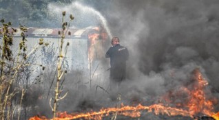 Два от големите пожари в област Хасково са овладени съобщи
