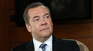 Руският експрезидент Дмитрий Медведев и други високопоставени представители на руските