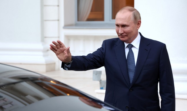 Доверието на руснаците в Путин се повишава - 81,3% го одобряват 