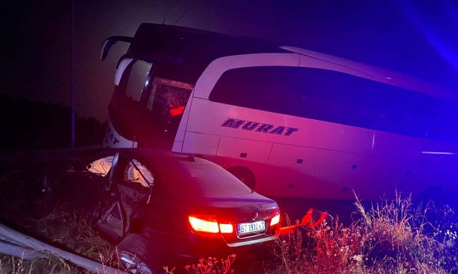 Оставиха в ареста шофьора на катастрофиралият румънски автобус