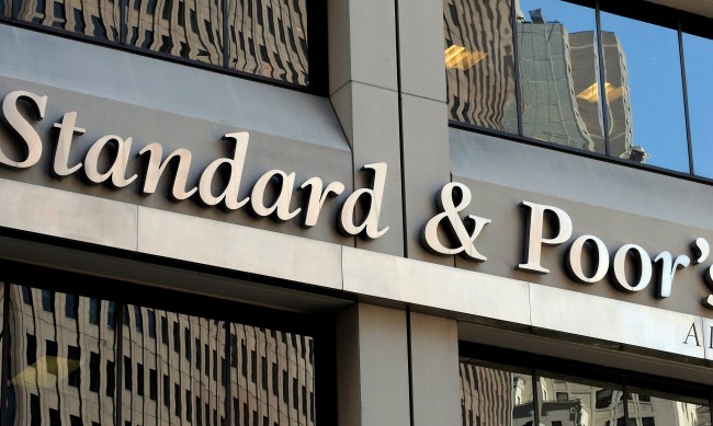 "Стандард енд Пуърс" свали кредитния рейтинг на Украйна до частичен фалит