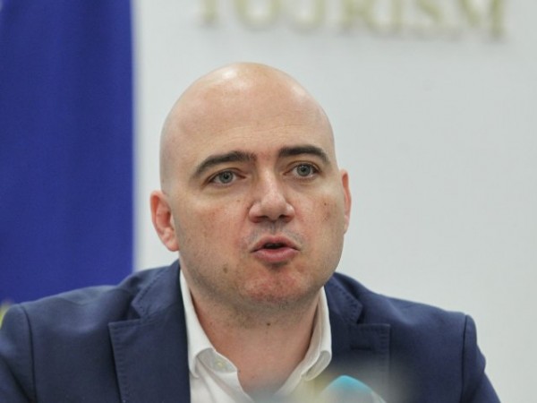 Служебният министър на туризма Илин Димитров коментира пред Нова телевизия,