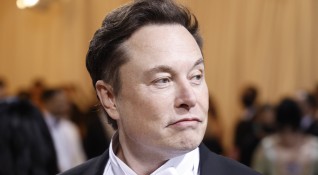 Ръководителят на SpaceX и Tesla Илон Мъск смята че всички