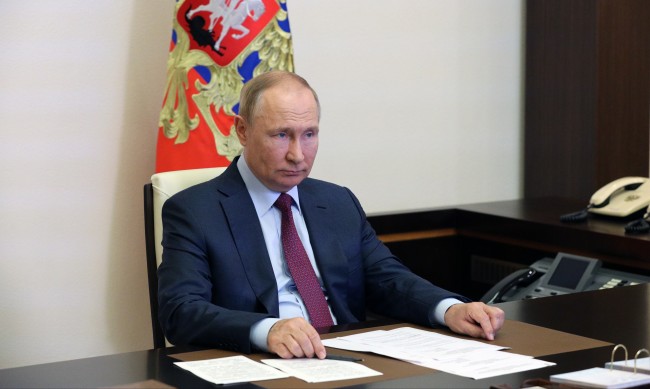 Елитът на Кремъл в паника, близки до Путин молят Запада за помощ 