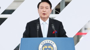 Южнокорейският президент Юн Сук Йол предложи днес голяма икономическа помощ