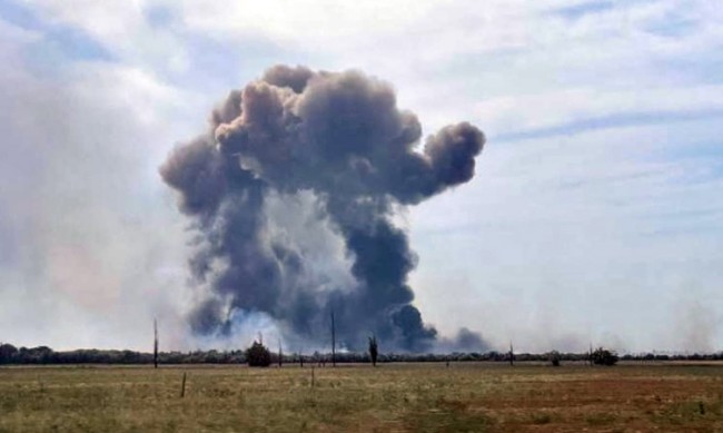 ТАСС: Взривен е склад за боеприпаси в Северен Крим
