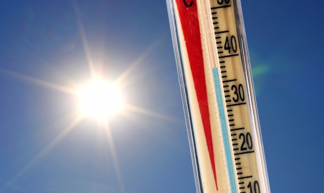 Нова гореща вълна в Гърция, до 42 градуса жеги