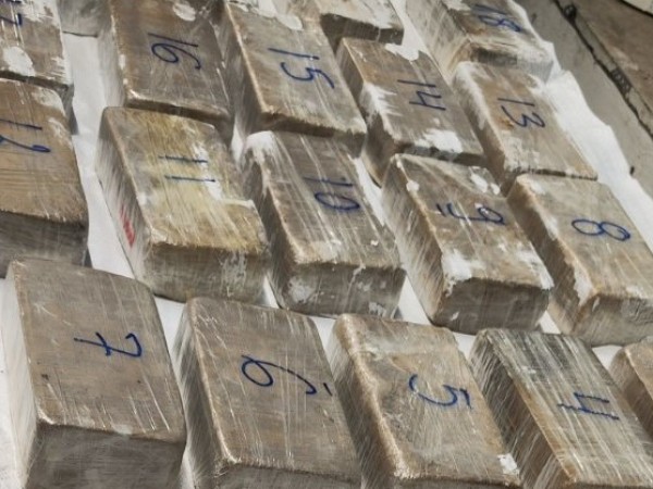 На митническия пункт „Малко Търново“ са задържани 28 пакета, съдържащи