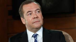 Заместник председателят на Съвета за сигурност на Русия Дмитрий Медведев написа