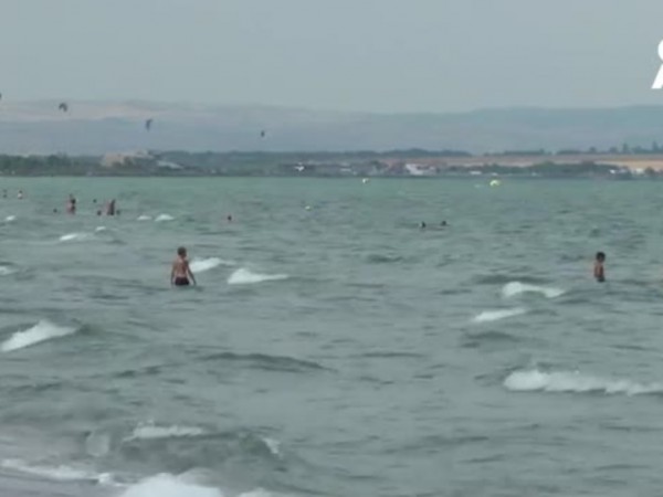 Морско течение отнесе 10-годишно момиче от Румъния до България върху