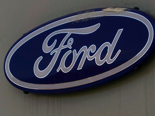 Американският автомобилостроител Форд (Ford) беше осъден да плати 1,7 милиарда