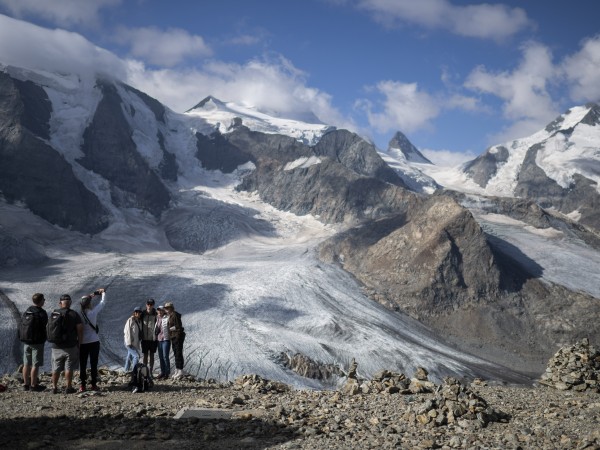 Швейцарските ледници са загубили половината от обема си от 1931