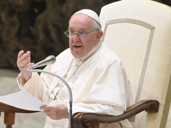 В сряда папа Франциск призова за конкретни стъпки за прекратяване