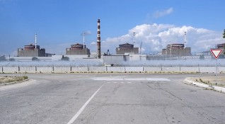 Всичките шест реактора на атомната електроцентрала Запорожие в Южна Украйна