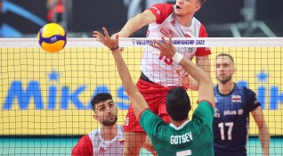 България отстъпи на действащия шампион Полша с 0 3 12 25 20 25