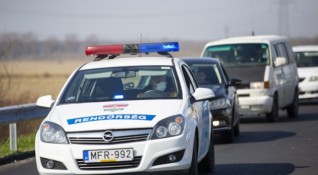 Един човек е загинал в катастрофата в Унгария на бус