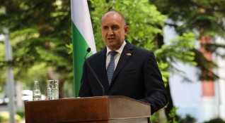 Президентът Румен Радев изразява съболезнования на семейството и близките на