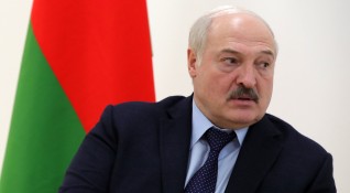 Александър Лукашенко представи първия беларуски лаптоп Управляващият от 28 години