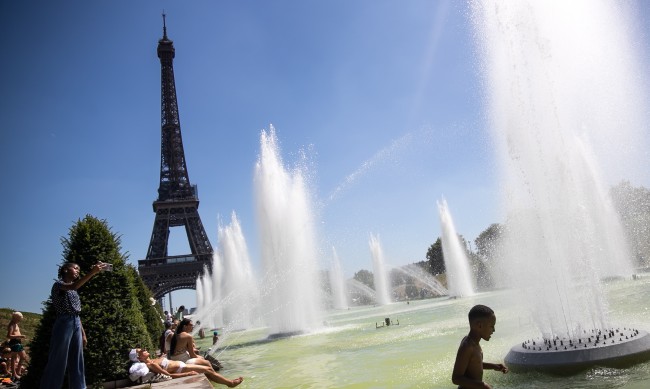 Отчетоха рекордна смъртност във Франция заради юлските жеги