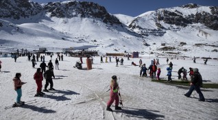 От ските до сноуборда и шейните зимните спортове са важен