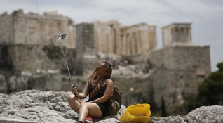 Гърция започва активна кампания за подпомагане на своя туризъм и