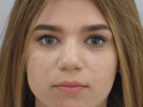 Полицията издирва 15-годишната Събина Кременова Василева от град Долни Дъбник.