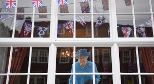 Британската кралица Елизабет Втора почина съобщи тази вечер Бъкингамският дворец