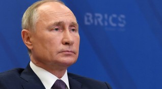 Руският президент Владимир Путин поднесе съболезнованията си на новия крал