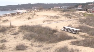 Днес продължава процесът за унищожените дюни в местността Каваци в