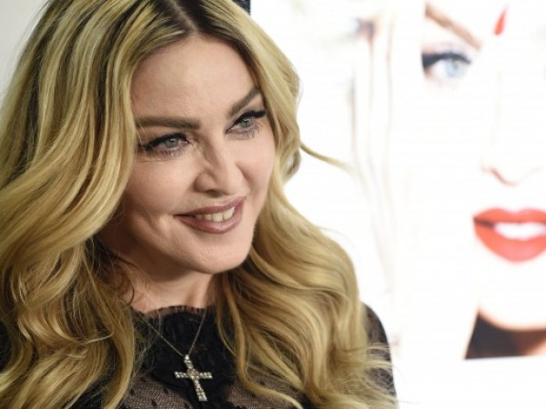 Мадона изненада феновете си с нова визия.64-годишната певица изостави емблематичната