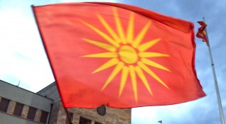 Албанските групи в Северна Македония отхвърлят идеята за референдум за