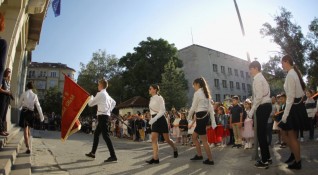 Преди началото на учебната година в редица училища в София