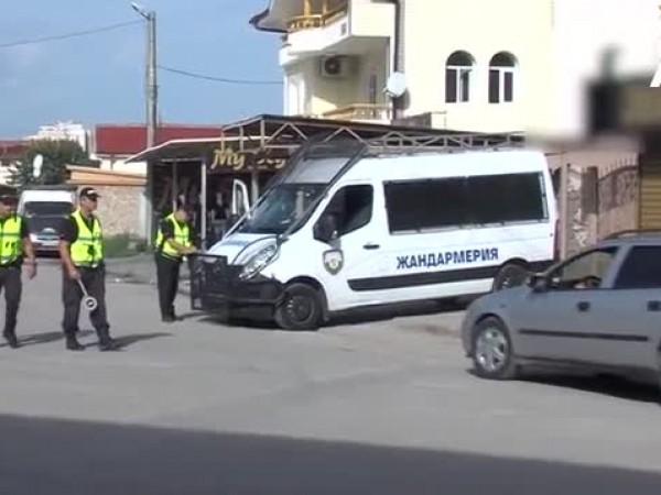 Полиция и жандармерия влязоха в ромския квартал в Пазарджик, като