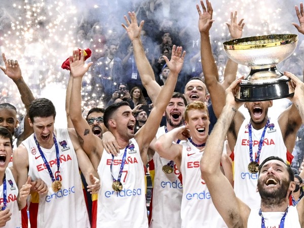 Световният шампион Испания спечели за четвърти път в историята си