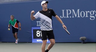 Хуберт Хуркач отказа участие на турнира по тенис на твърда