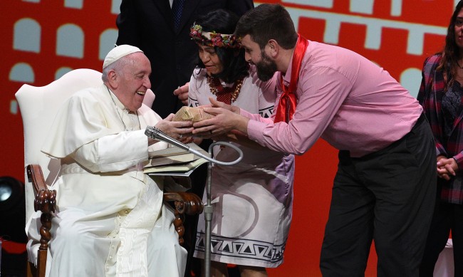 Папата призова младите да спасят планетата 