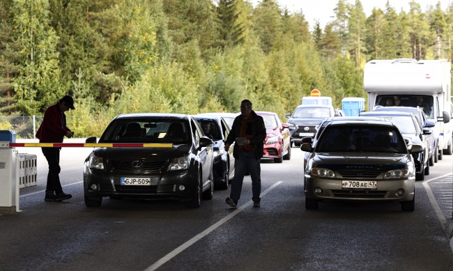 Финландия отчита по-натоварен трафик на границата с Русия
