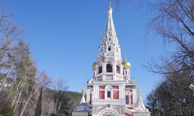 Отбелязаха 120-години от изграждането на църквата в Шипка