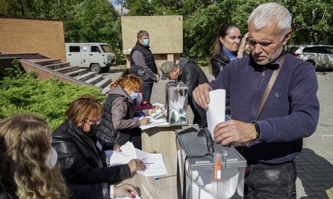 Москва обявява още днес резултатите от „референдумите“ в Украйна