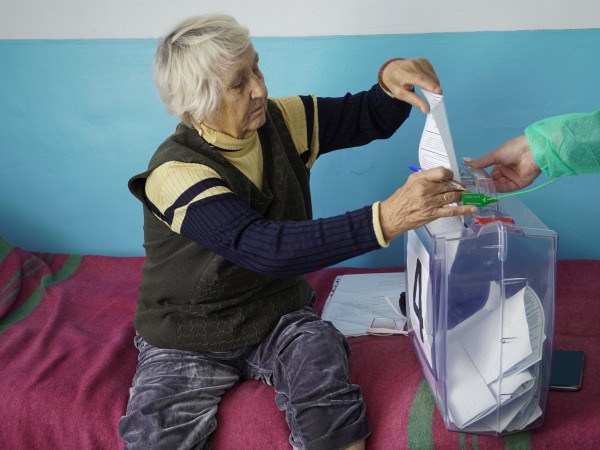 Организираните от Москва референдуми в четири окупирани региона на Украйна