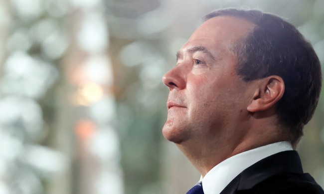 Медведев след референдумите: "Добре дошли у дома, в Русия"
