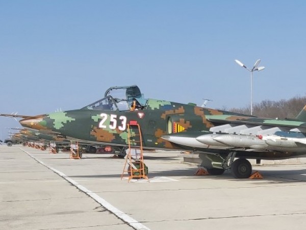 Намерена е черната кутия на разбилия се военен самолет Су-25.