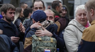 Русия отваря още бюра за набиране на войници до границите
