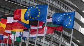 Европейските министри на енергетиката договориха доброволно намаляване на потреблението на