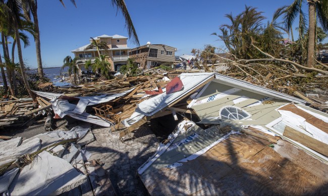 Над 20 са жертвите на урагана Иън във Флорида