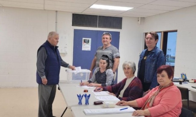Изборният ден в чужбина започна, отвориха секциите в Нова Зеландия
