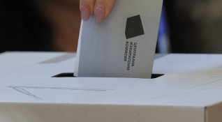 Изборният ден в Обединеното кралство започна в седем часа сутринта