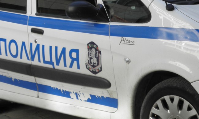 13-годишно момче открадна и шофира автомобил в Ябланица