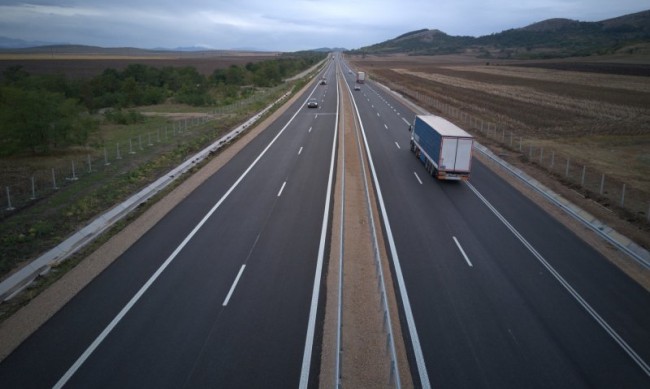 Временно затварят магистрала "Тракия"